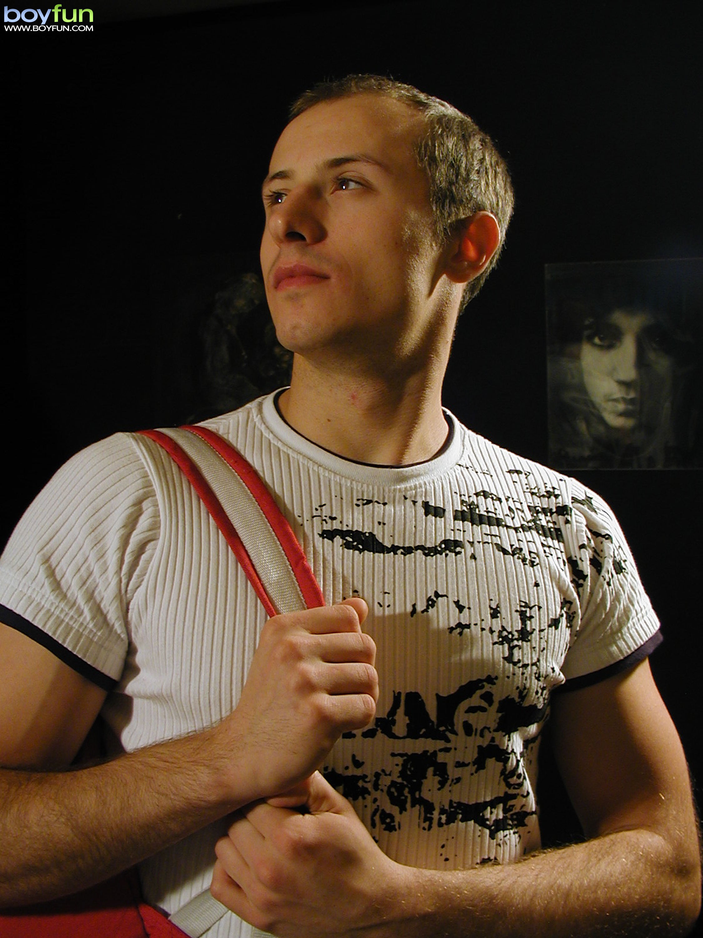 Photo album blonde Danny jerk off between old laptops | Twinkaboo.com