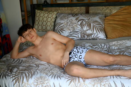 Solo horny Liam